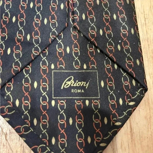 Brioni Hand Sewn 100% Silk Made In Italy Infinity Geometric Mens Neck Tie